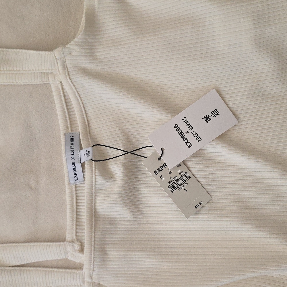 Express Ribbed Cream Camisole - Picture 3 of 3